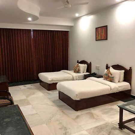 Hotel Lawrence Amritsar Exterior foto
